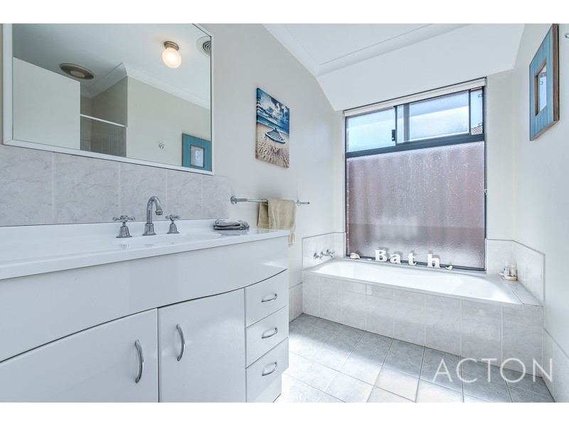 68 Millendon Street, Carramar WA 6031