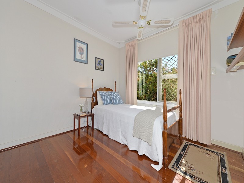 35 Woodlands Street, Woodlands WA 6018