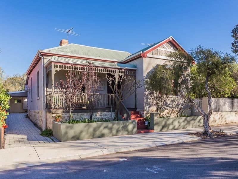 89 King Street, East Fremantle WA 6158