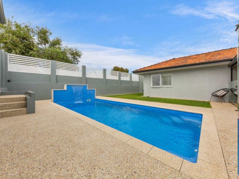 34 Sergeant Road, Melville WA 6156