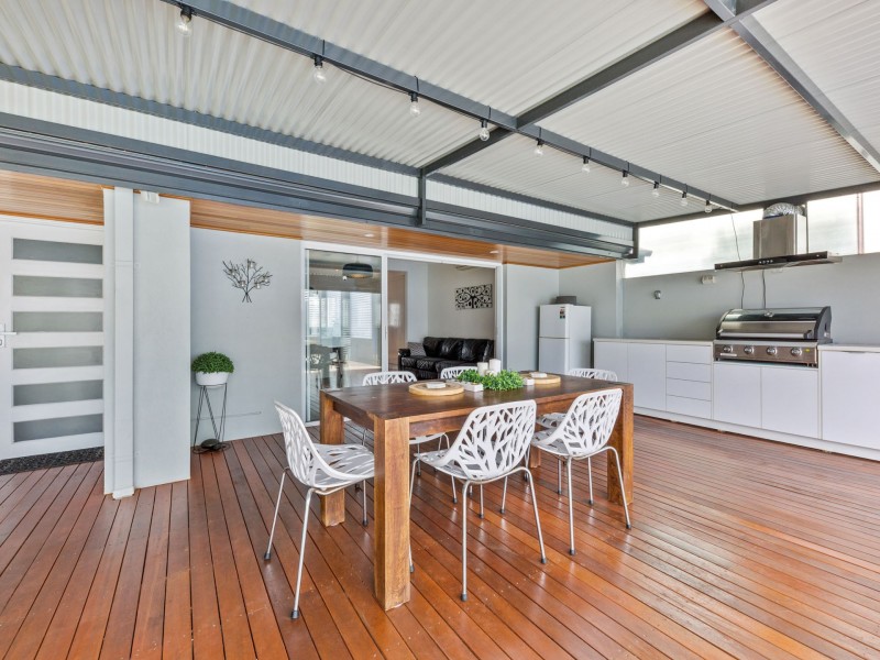 34 Sergeant Road, Melville WA 6156