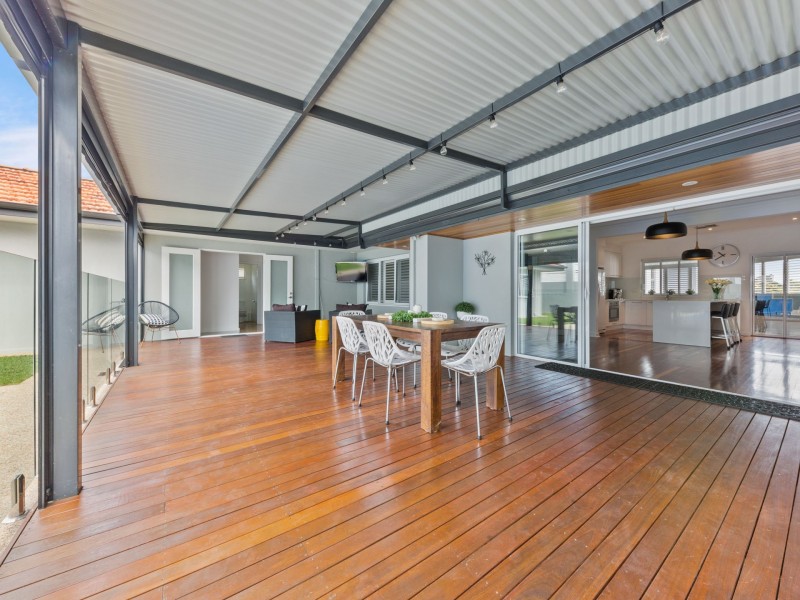 34 Sergeant Road, Melville WA 6156