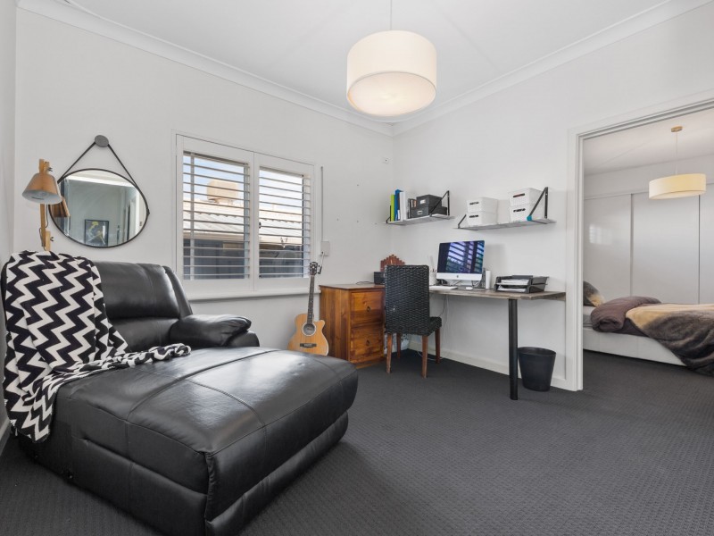 34 Sergeant Road, Melville WA 6156