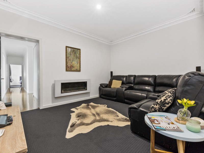 34 Sergeant Road, Melville WA 6156