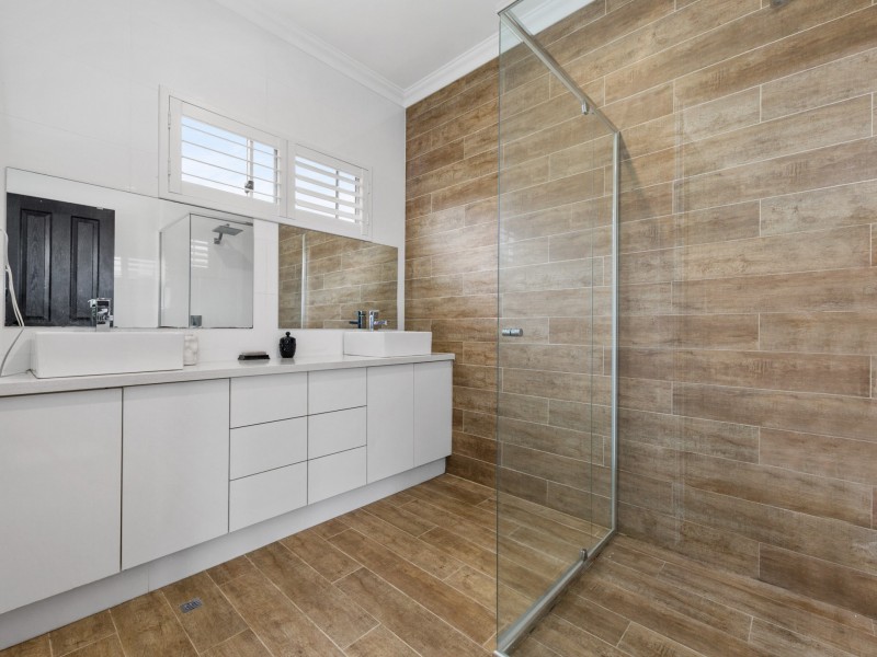 34 Sergeant Road, Melville WA 6156