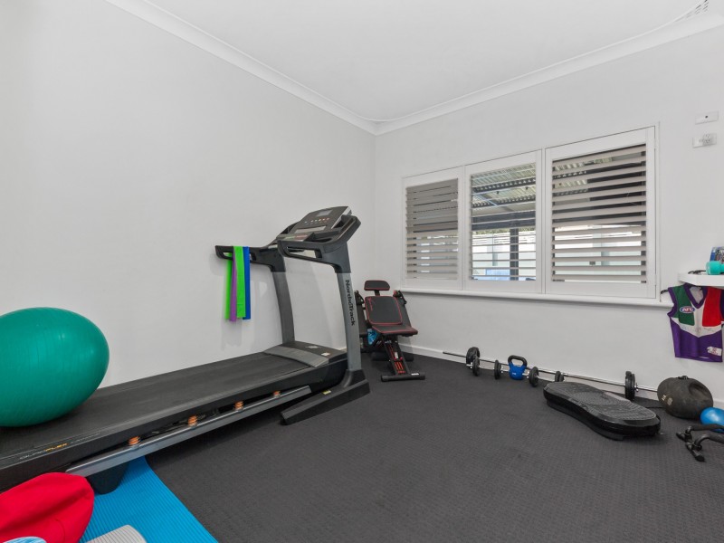 34 Sergeant Road, Melville WA 6156