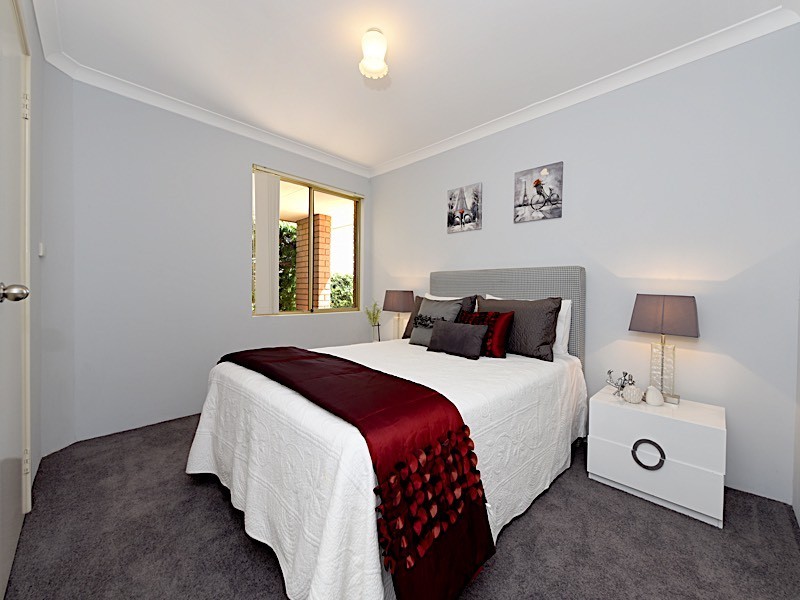 1/44 Albemarle Street, Doubleview WA 6018