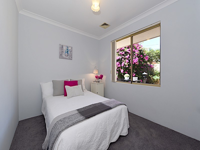 1/44 Albemarle Street, Doubleview WA 6018