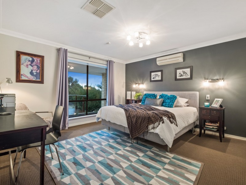 26 Chessell Drive, Duncraig WA 6023