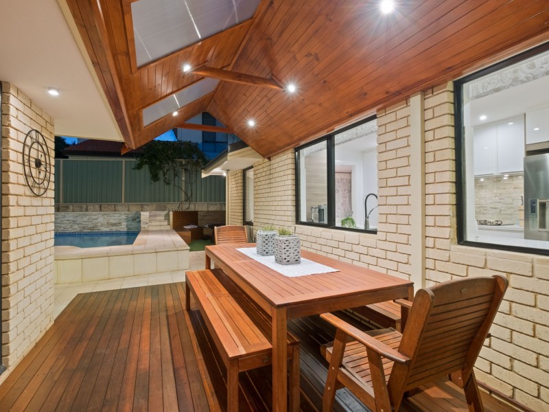 26 Chessell Drive, Duncraig WA 6023