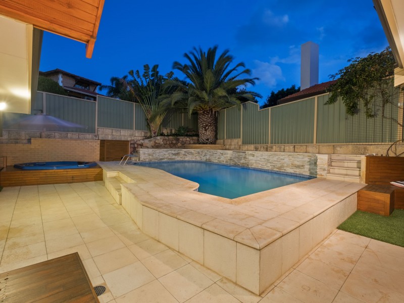 26 Chessell Drive, Duncraig WA 6023