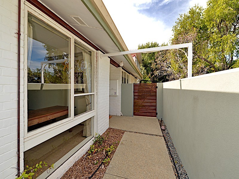 4 Dandaloo Road, City Beach WA 6015