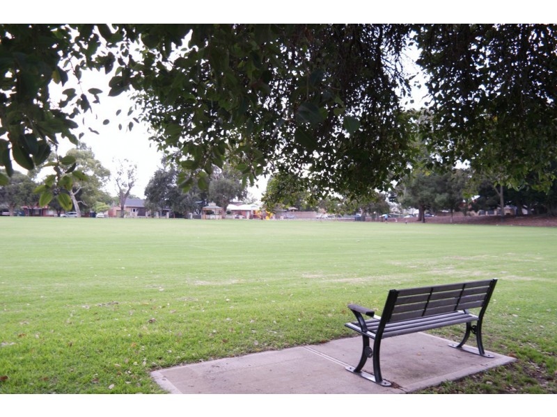 120-122 Oats Street, Carlisle WA 6101