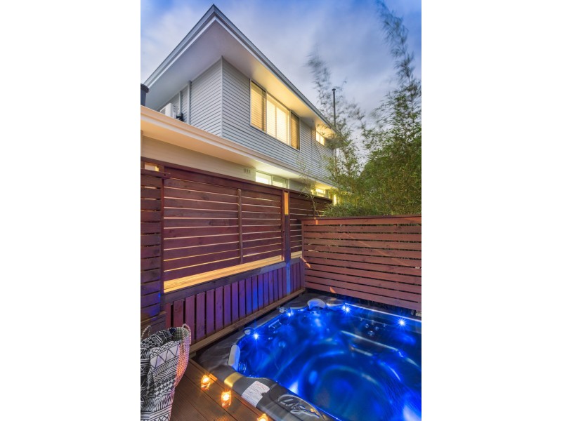 12 Jenkins Place, Wembley Downs WA 6019