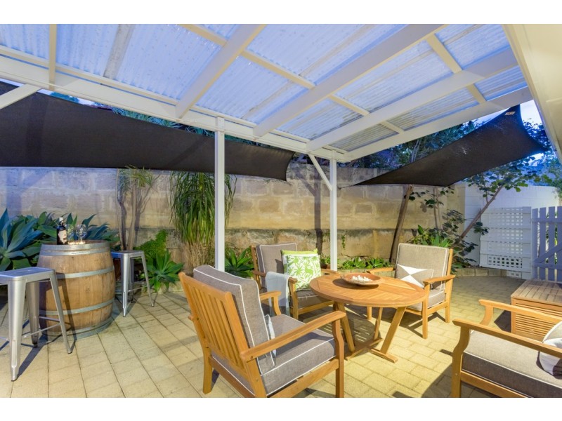 12 Jenkins Place, Wembley Downs WA 6019