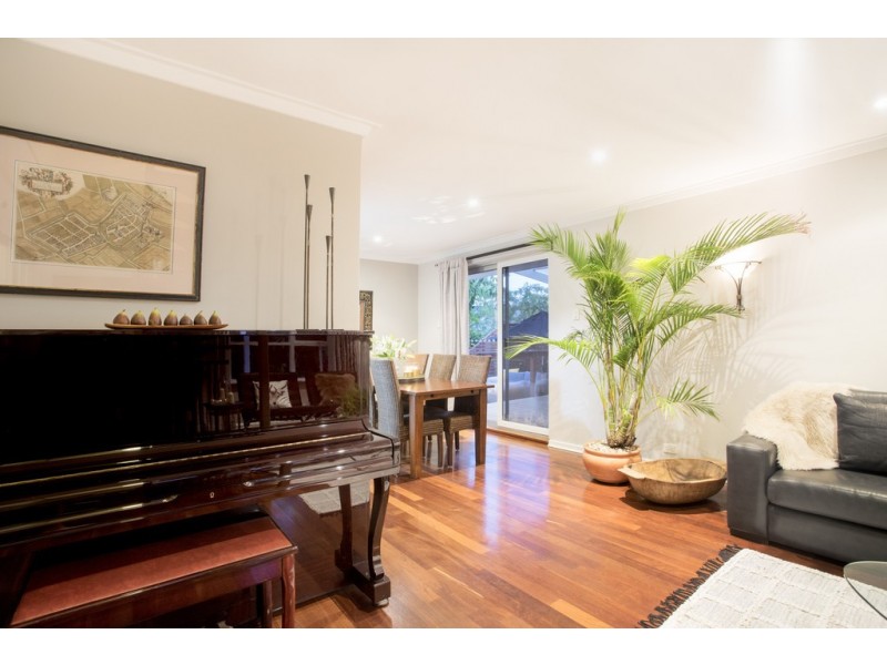 12 Jenkins Place, Wembley Downs WA 6019