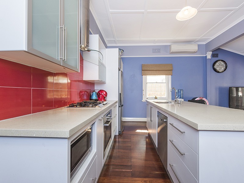 30 Silas Street, East Fremantle WA 6158