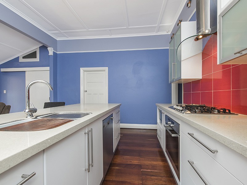 30 Silas Street, East Fremantle WA 6158