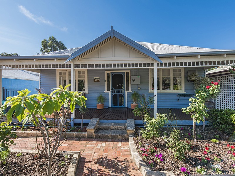 30 Silas Street, East Fremantle WA 6158