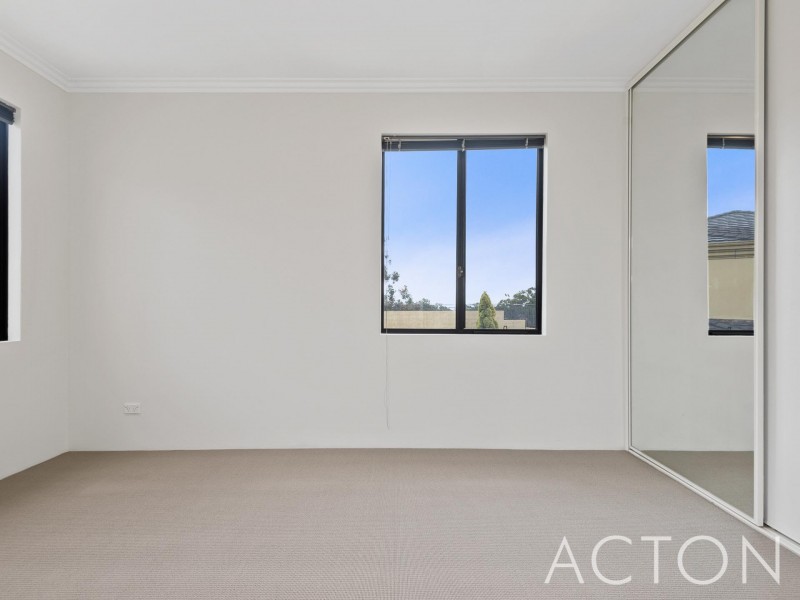 6 Stockdale Crescent, Wembley Downs WA 6019