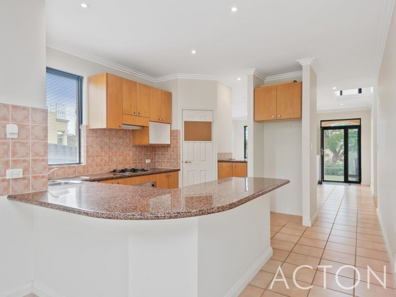 6 Stockdale Crescent, Wembley Downs WA 6019