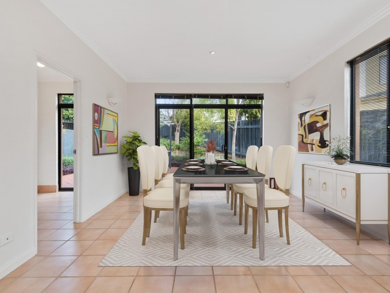 6 Stockdale Crescent, Wembley Downs WA 6019