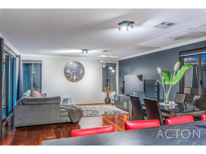 8 Crowned Way, Alkimos WA 6038