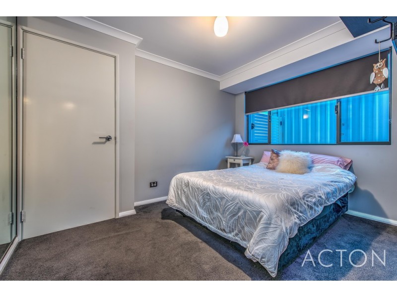 8 Crowned Way, Alkimos WA 6038