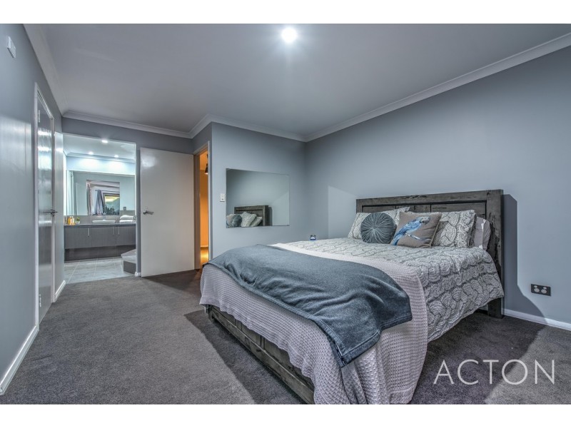 8 Crowned Way, Alkimos WA 6038