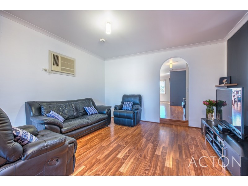 62 St Barnabas Boulevard, Quinns Rocks WA 6030