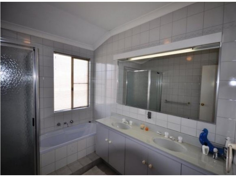 7 Rome Way, Dianella WA 6059