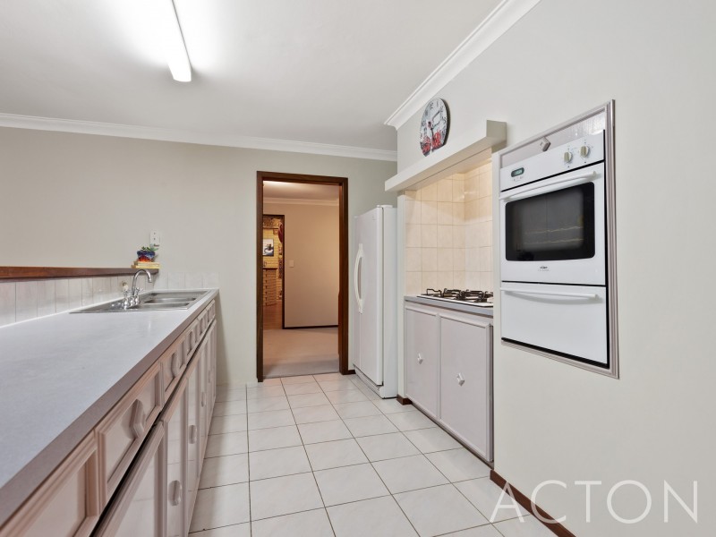 7 Nimrod Place, Hillarys WA 6025