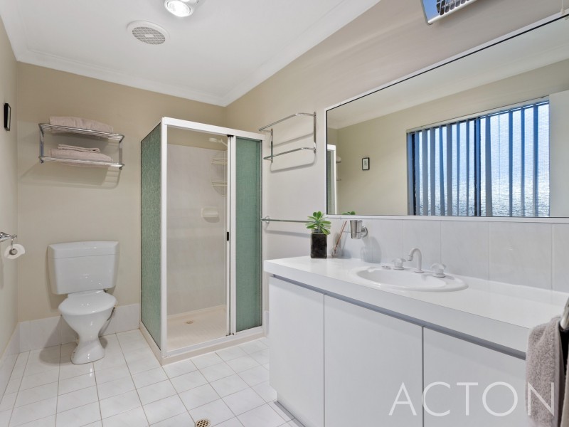 7 Nimrod Place, Hillarys WA 6025