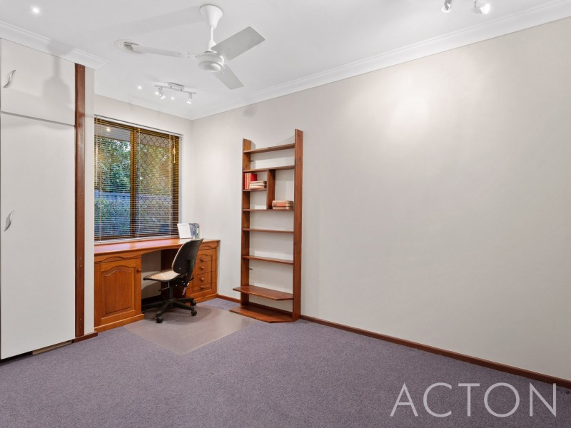 7 Nimrod Place, Hillarys WA 6025