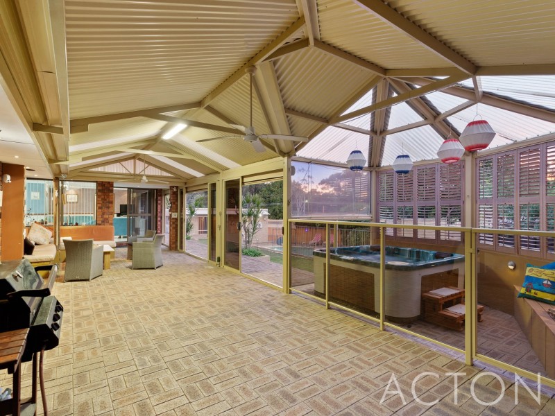 7 Nimrod Place, Hillarys WA 6025