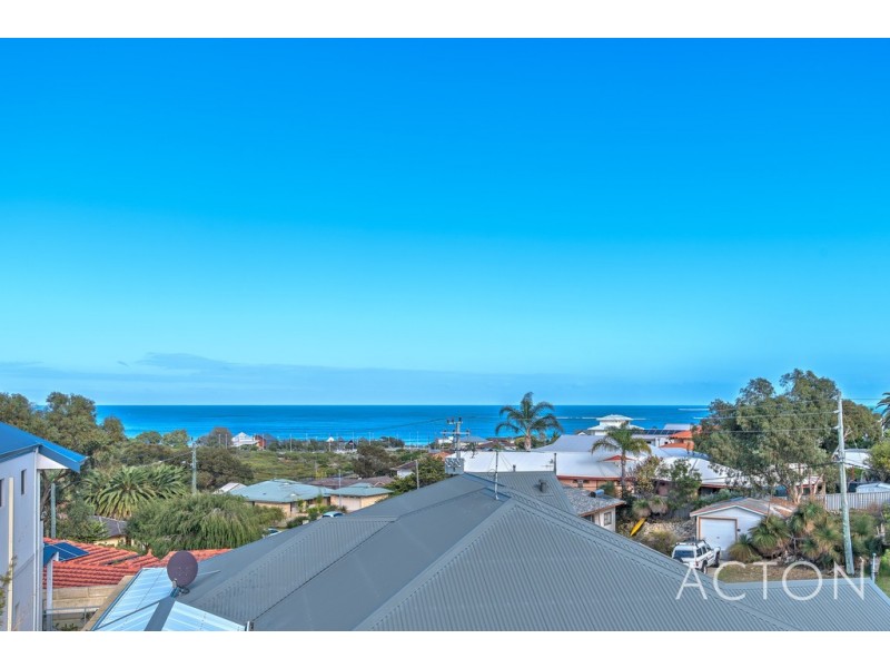44 Mindarie Drive, Quinns Rocks WA 6030