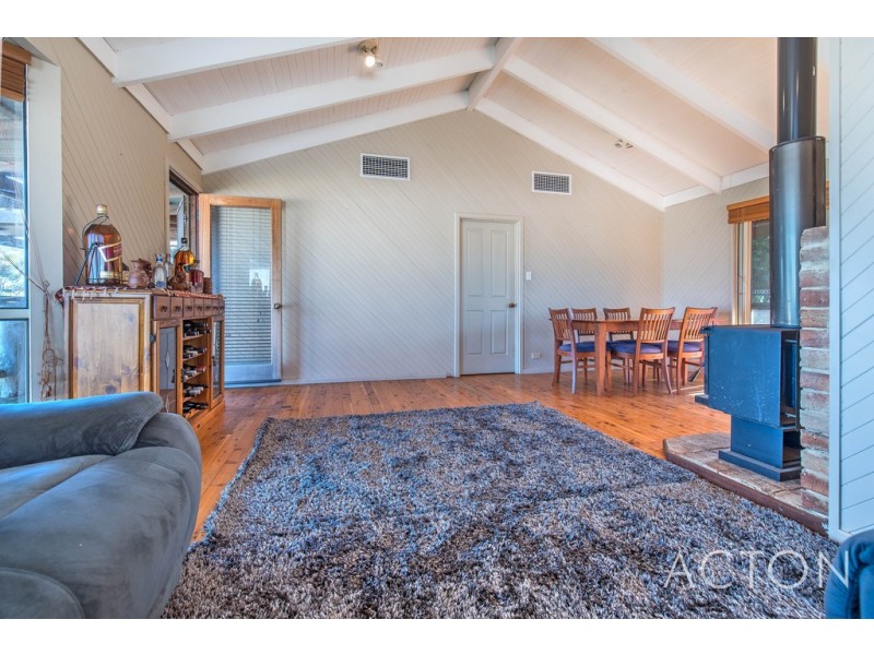 44 Mindarie Drive, Quinns Rocks WA 6030