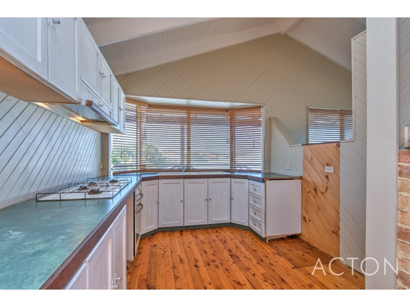 44 Mindarie Drive, Quinns Rocks WA 6030