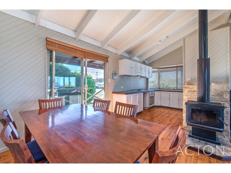 44 Mindarie Drive, Quinns Rocks WA 6030