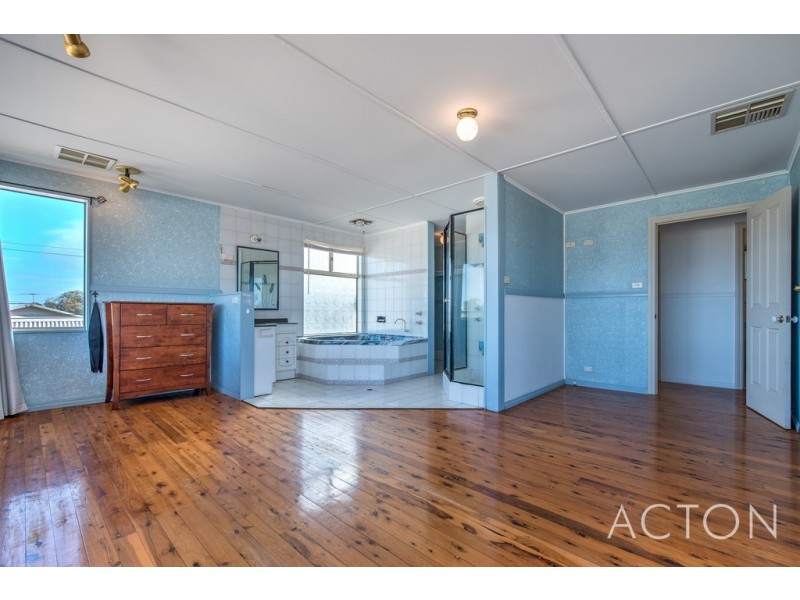 44 Mindarie Drive, Quinns Rocks WA 6030