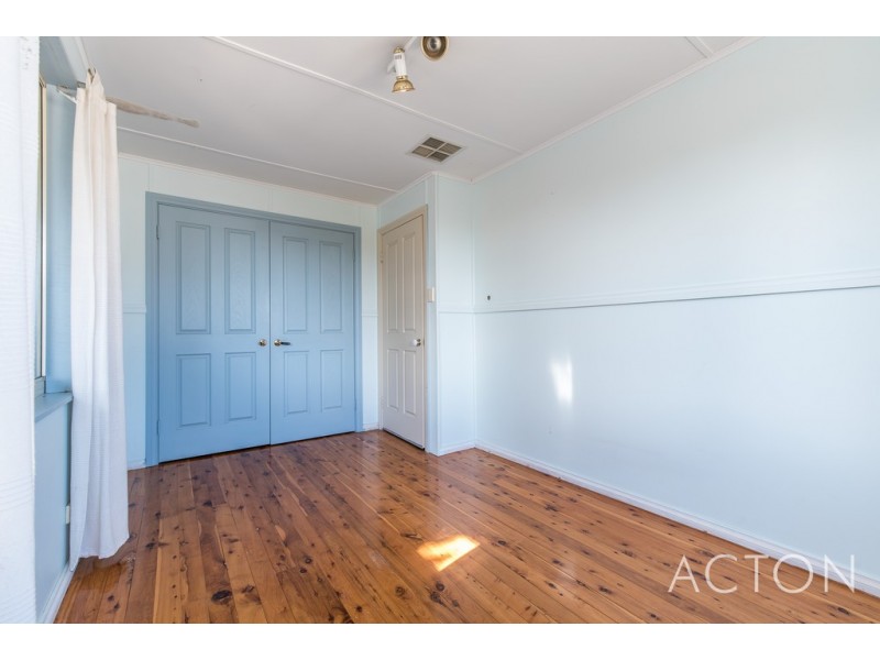 44 Mindarie Drive, Quinns Rocks WA 6030