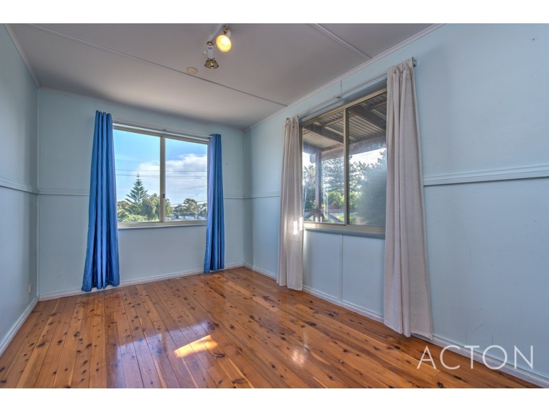 44 Mindarie Drive, Quinns Rocks WA 6030