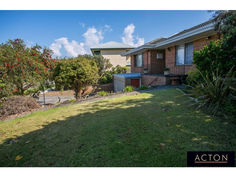 8 Challenger Parade, City Beach WA 6015