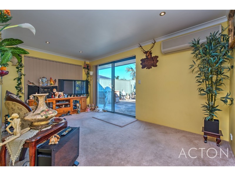 43 Dalvik Avenue, Merriwa WA 6030