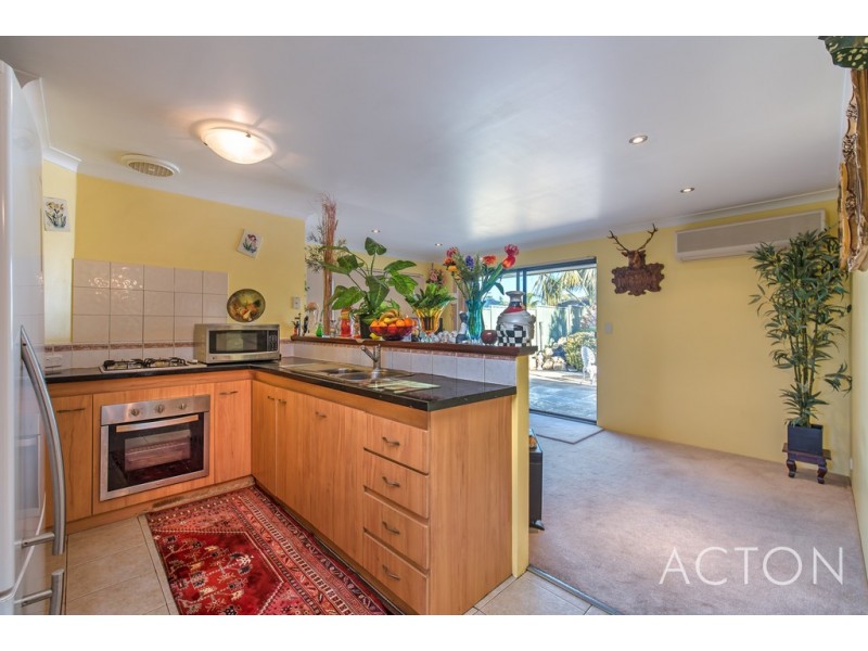 43 Dalvik Avenue, Merriwa WA 6030