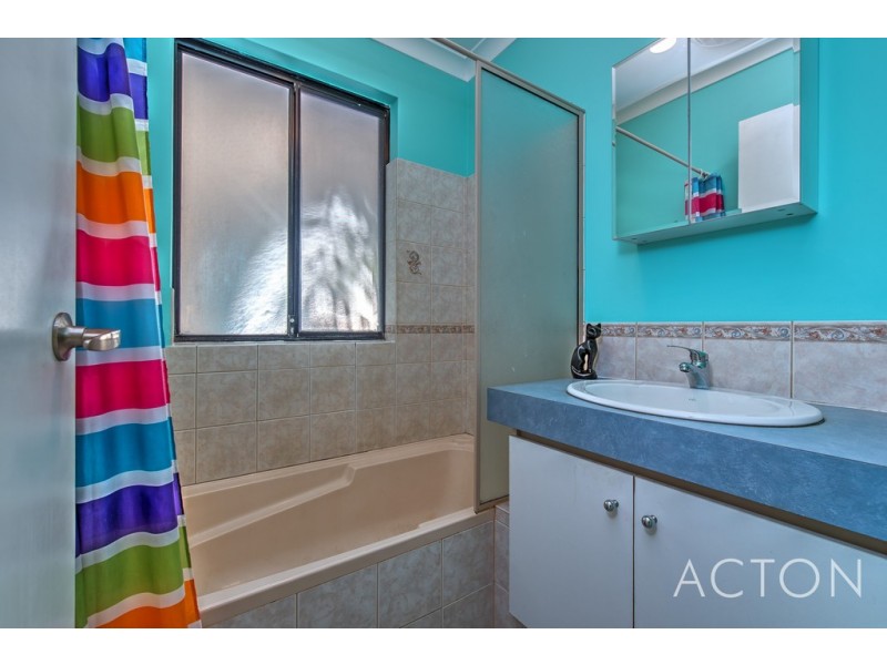 43 Dalvik Avenue, Merriwa WA 6030