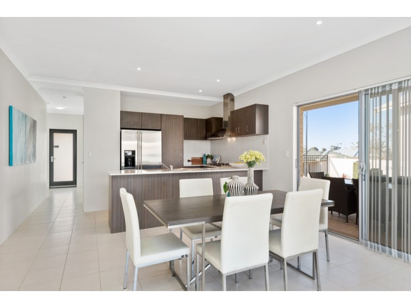 52 RANDSTONE PARADE, Butler WA 6036