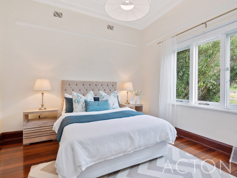 31 Winmarley Street, Floreat WA 6014