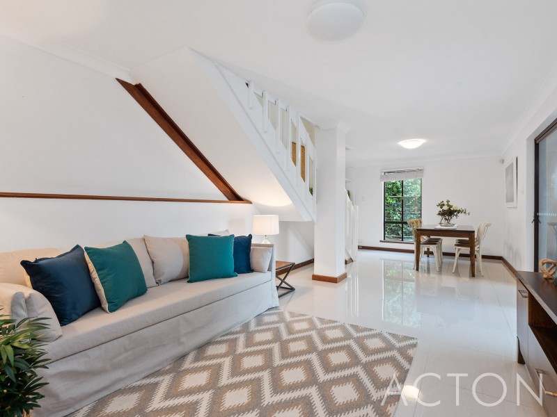 31 Winmarley Street, Floreat WA 6014