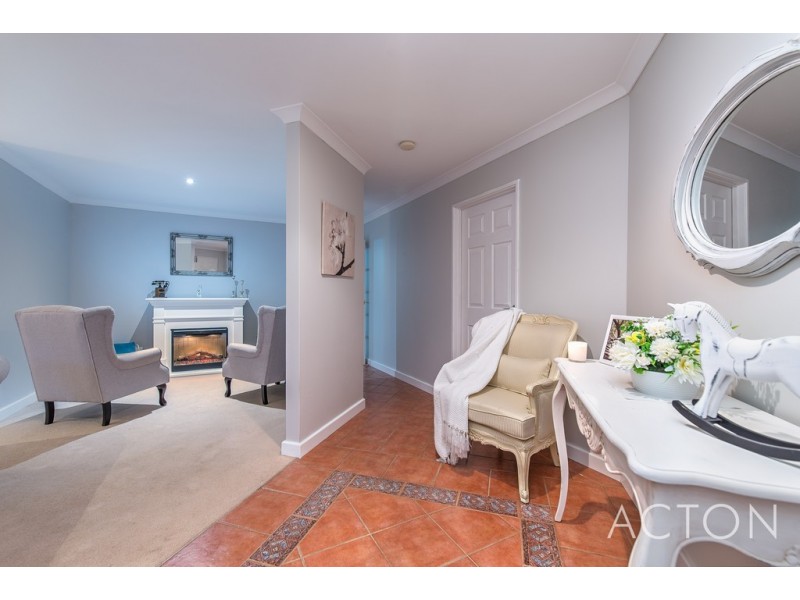 40 ABBEVILLE CIRCLE, Mindarie WA 6030